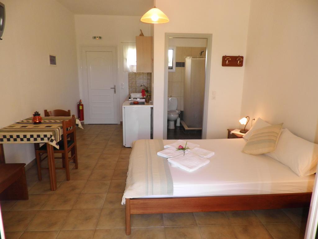 Giannikas Apartments Livadi  客房 照片