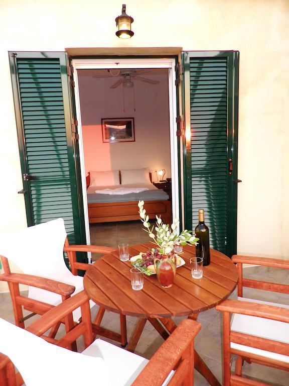 Giannikas Apartments Livadi  外观 照片