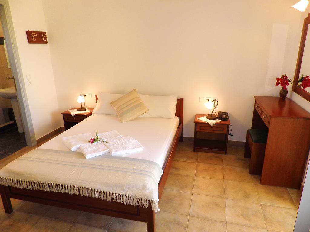 Giannikas Apartments Livadi  外观 照片